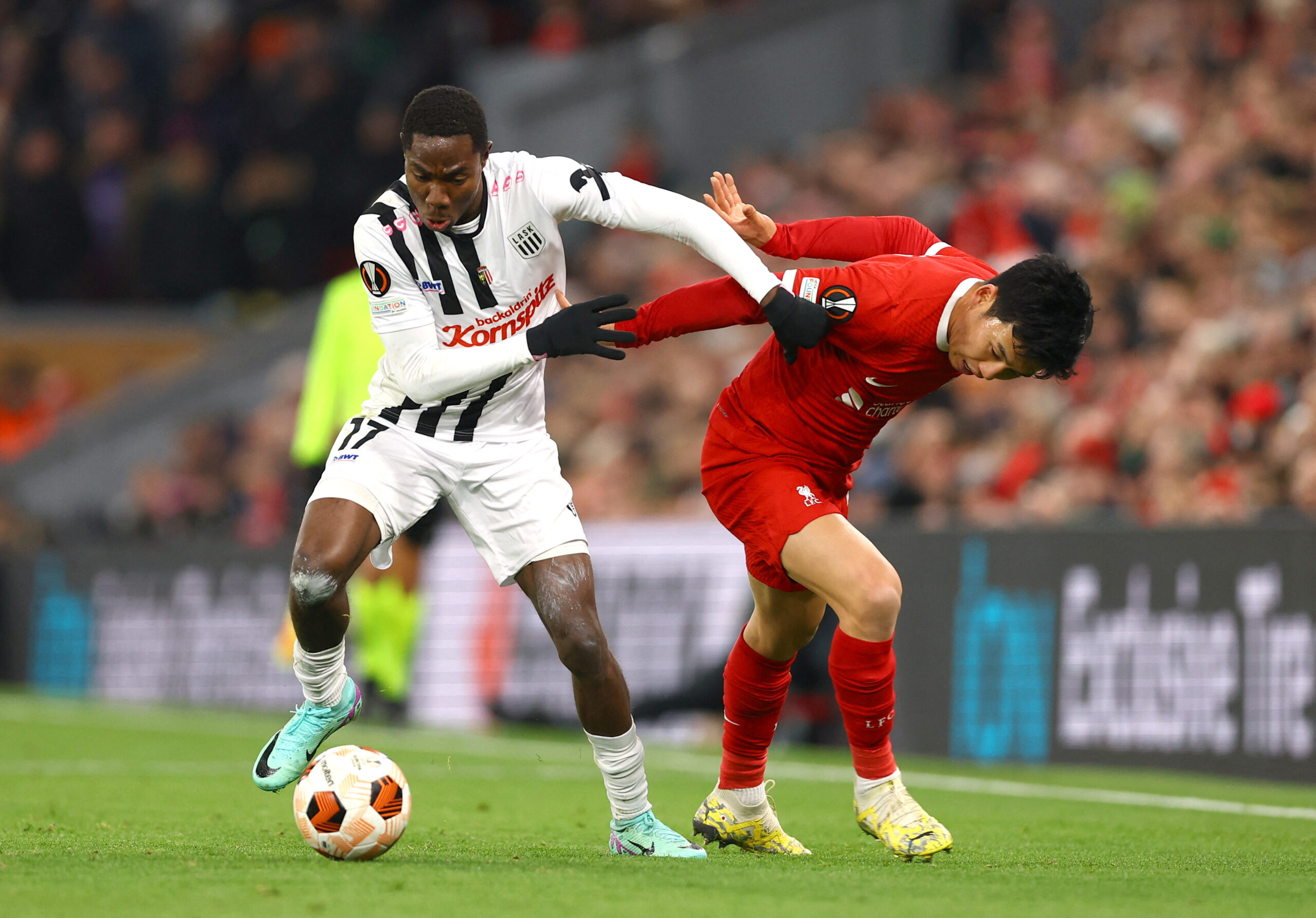 Liverpool vs LASK Linz (03:00 – 01/12) | Xem lại trận đấu