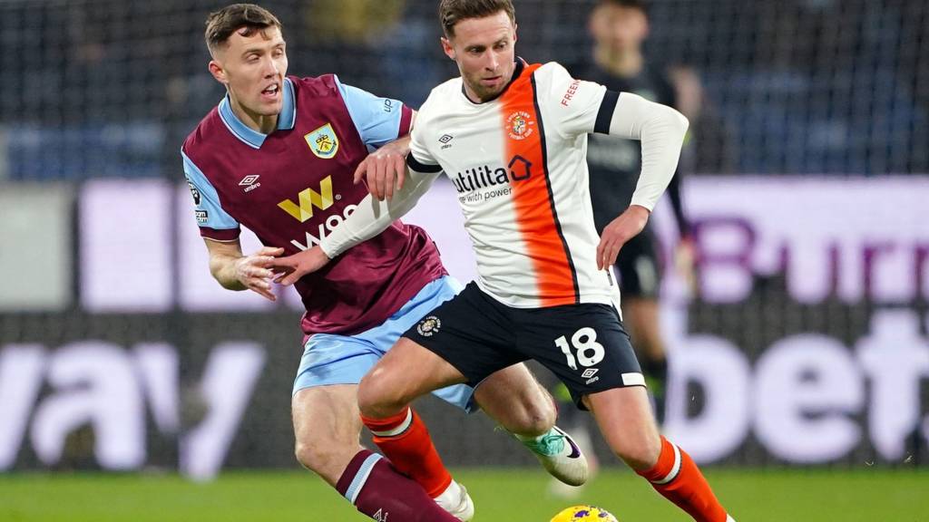 Burnley vs Luton Town (02:45 – 13/01) | Xem lại trận đấu