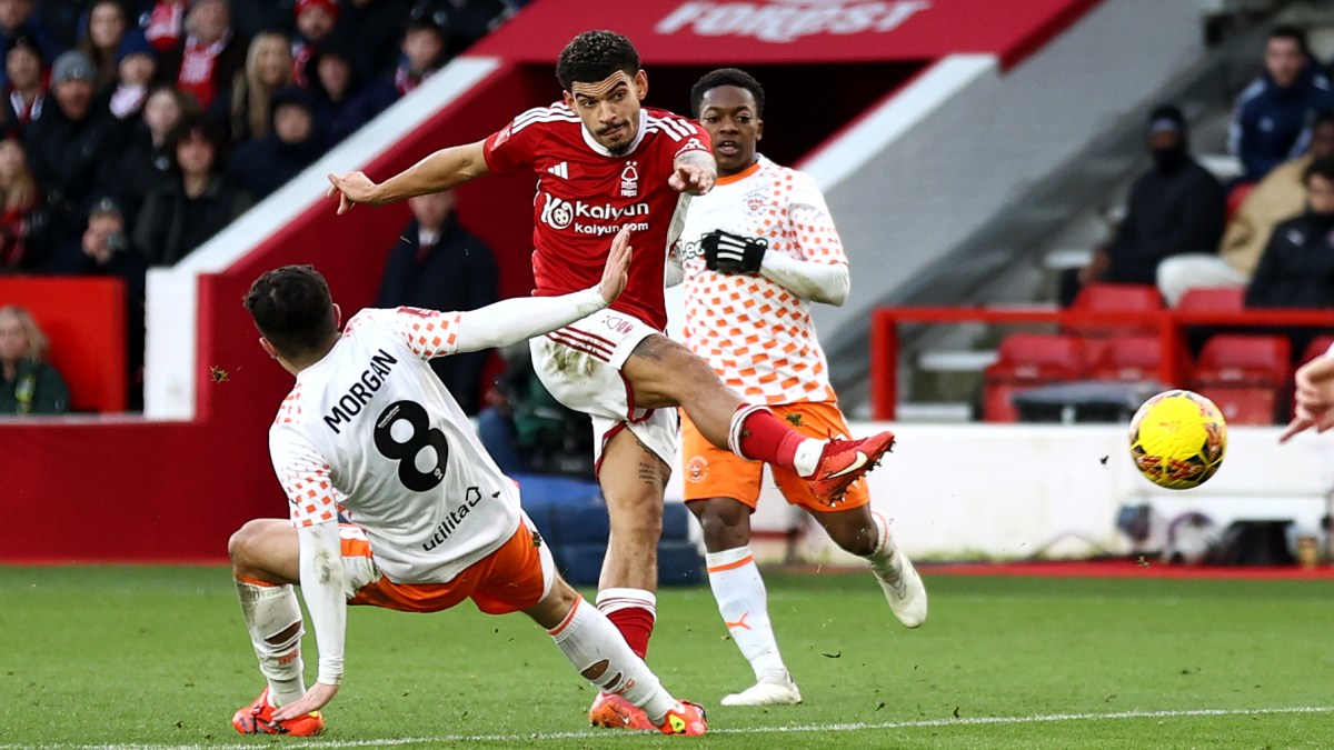 Nottingham Forest vs Blackpool (21:00 – 07/01) | Xem lại trận đấu