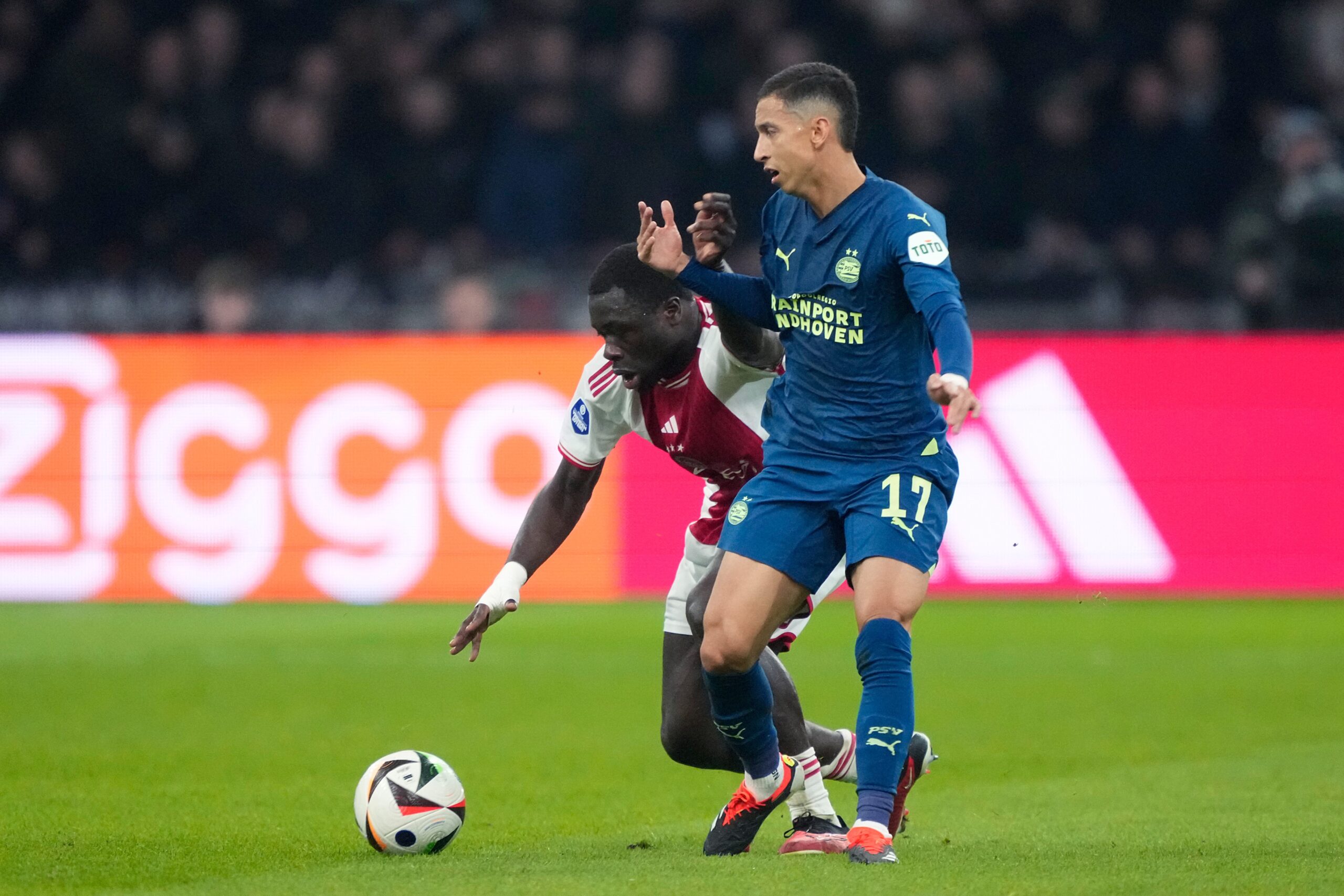 AFC Ajax vs PSV Eindhoven (02:00 – 04/02) | Xem lại trận đấu