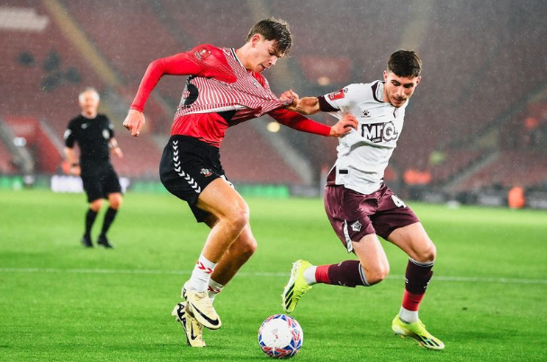 Southampton vs Watford (02:45 – 07/02) | Xem lại trận đấu