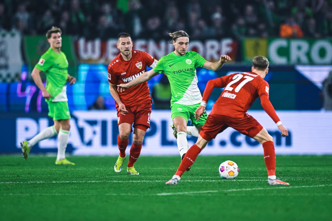 VfL Wolfsburg vs VfB Stuttgart (00:30 – 03/03) | Xem lại trận đấu
