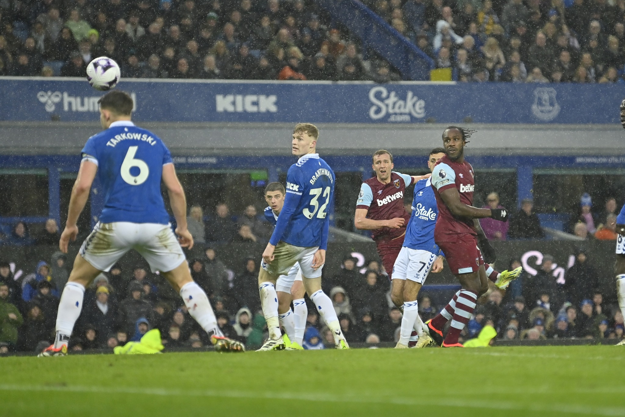 Everton vs West Ham (22:00 – 02/03) | Xem lại trận đấu