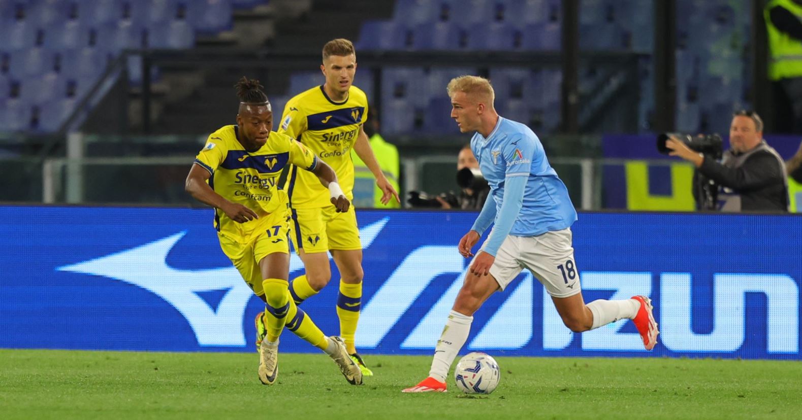 Lazio vs Verona (01:45 – 28/04) | Xem lại trận đấu