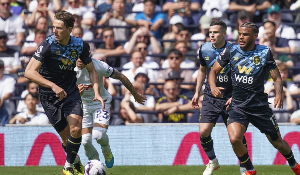 Tottenham vs Burnley (21:00 – 11/05) | Xem lại trận đấu