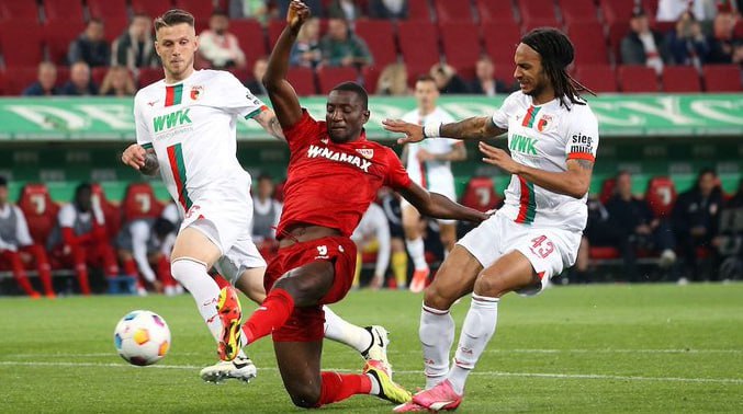 Augsburg vs VfB Stuttgart (01:30 – 11/05) | Xem lại trận đấu