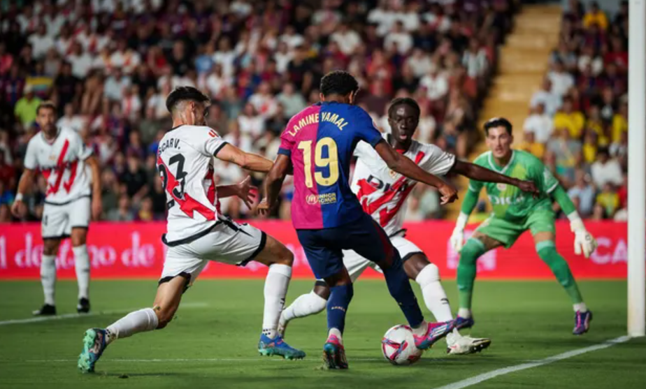 Rayo Vallecano vs FC Barcelona (02:30 – 28/08) | Xem lại trận đấu