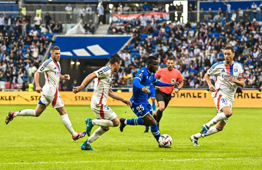 Lyon vs AJ Auxerre (21:00 – 27/10) | Xem lại trận đấu