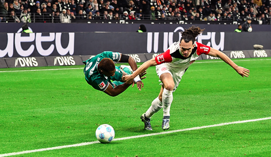 Eintracht Frankfurt vs Augsburg (21:30 – 07/12) | Xem lại trận đấu