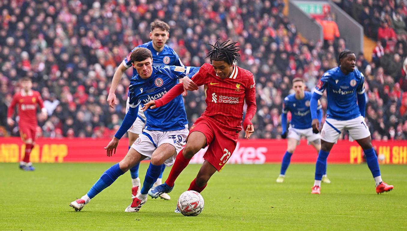 Liverpool vs Accrington Stanley (19:15 – 11/01) | Xem lại trận đấu