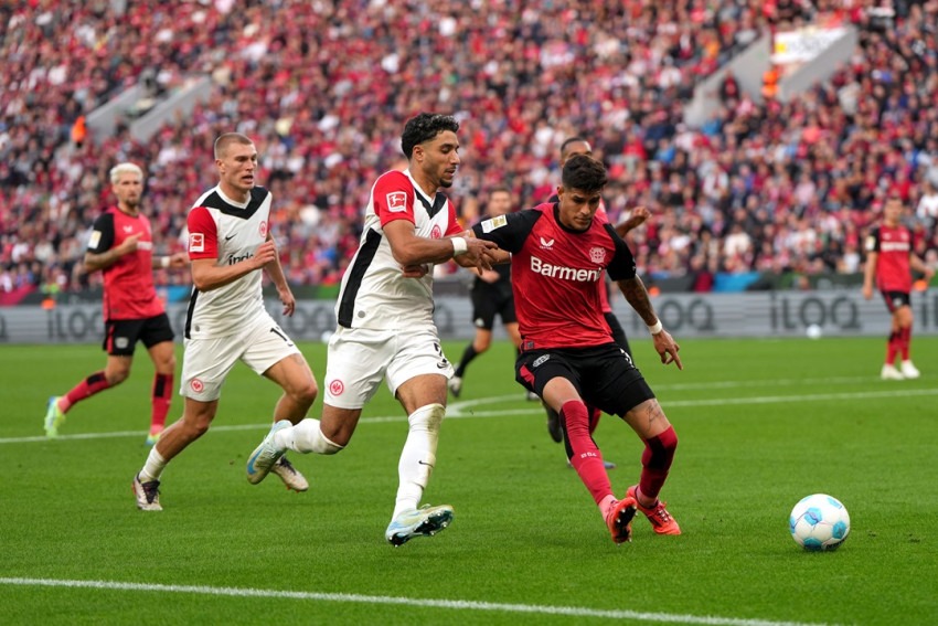 nhan-dinh-soi-keo-eintracht-frankfurt-vs-bayer-leverkusen-luc-00h30-ngay-2-3-2025-1