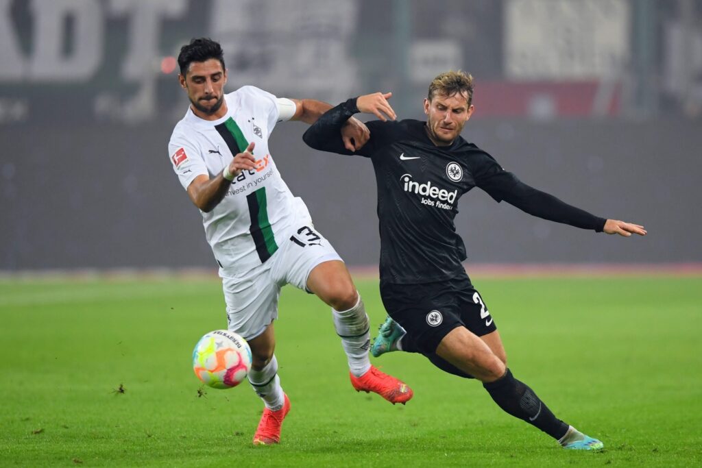 nhan-dinh-soi-keo-gladbach-vs-frankfurt-luc-00h30-ngay-9-2-2025-1