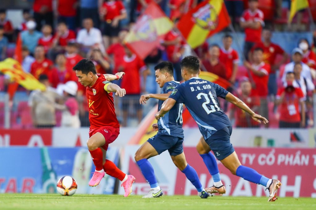 nhan-dinh-soi-keo-tp-hcm-vs-ha-tinh-luc-19h15-ngay-25-4-2025-1