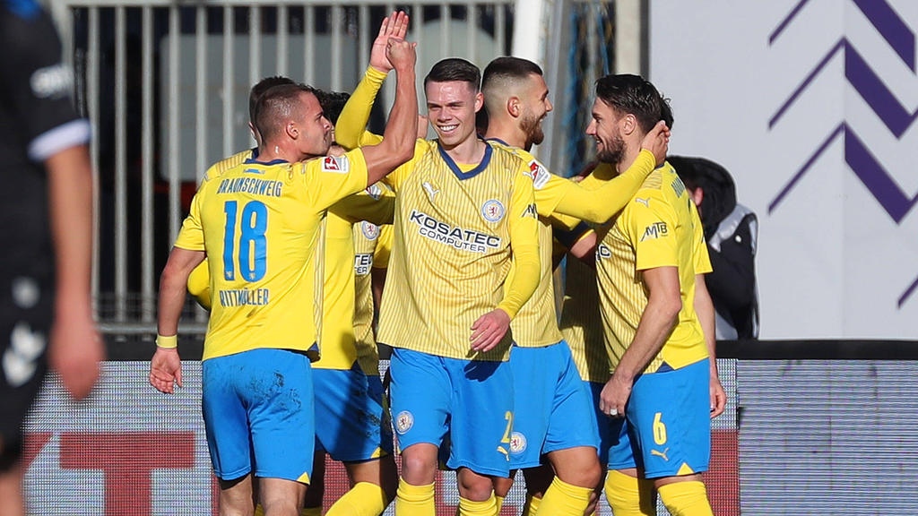 Nhận định soi kèo Saarbrucken vs Braunschweig lúc 1h30 ngày 24/5/2025