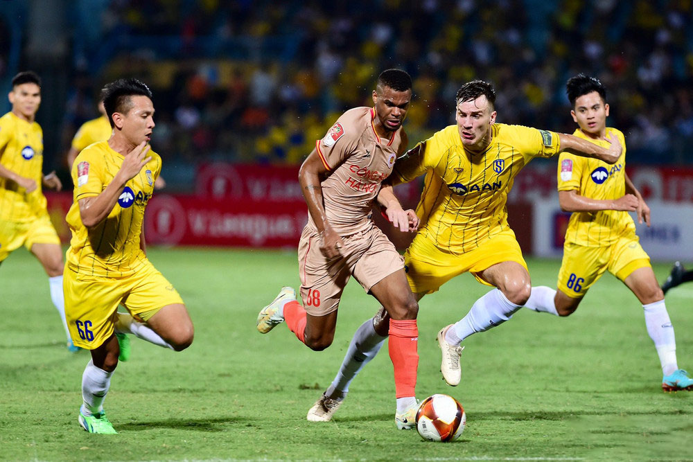 Nhận định soi kèo SLNA vs CAHN lúc 18h00 ngày 18/10/2025