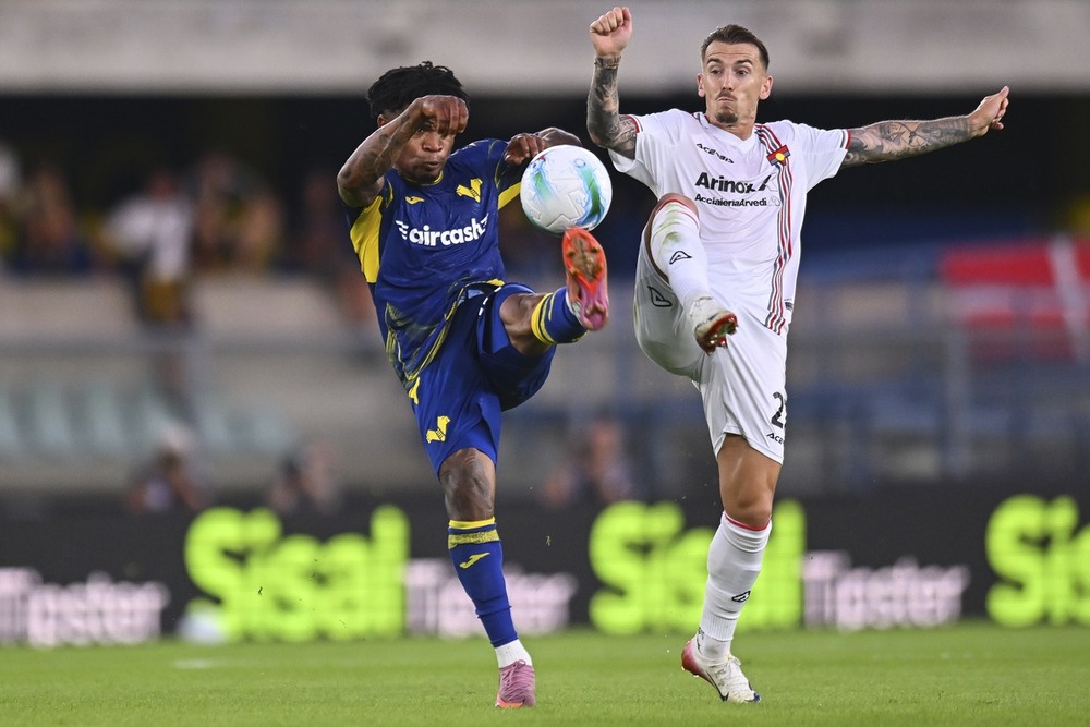 nhan-dinh-soi-keo-cremonese-vs-hellas-verona-luc-00h30-ngay-20-1-2026-1