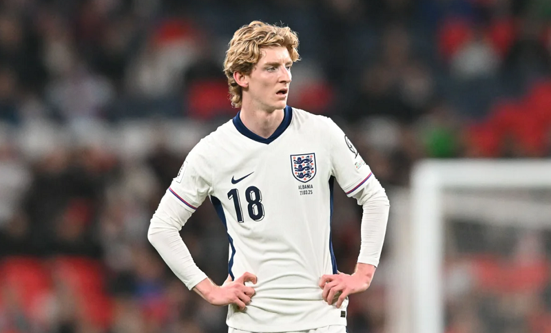 Arsenal tính đường chiêu mộ Anthony Gordon để làm mới cánh trái