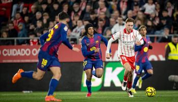 Girona vs Barcelona (03:00 – 17/02) | Xem lại trận đấu