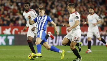 Sevilla vs Alavés (00:30 – 15/02) | Xem lại trận đấu