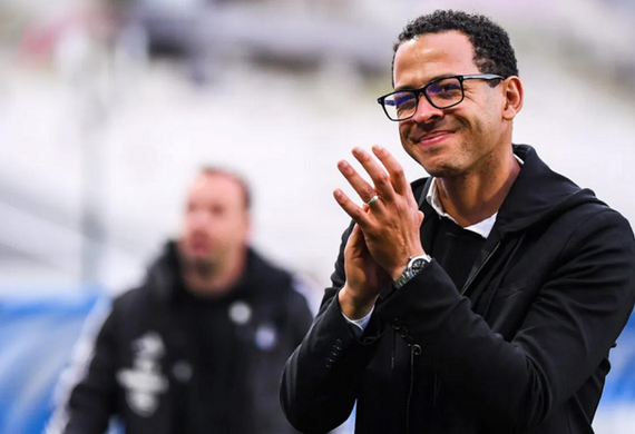 Chelsea bắt tay IFS, khép lại giai đoạn thiếu nhà tài trợ áo đấu